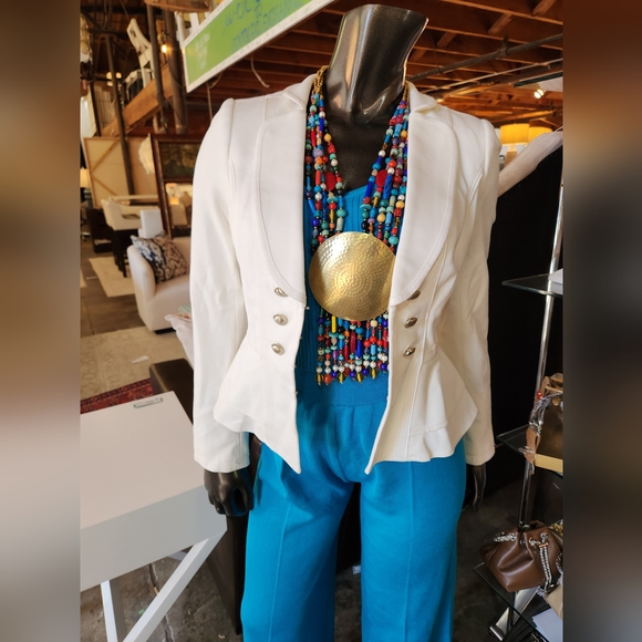 Colorful Beaded Statement Necklace with Bold Medallion 😍 - Picture 4 of 17